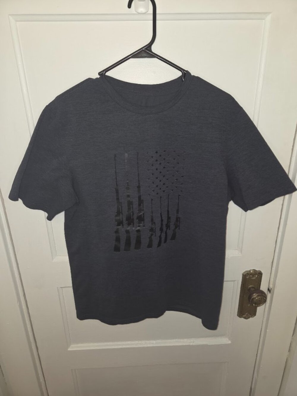 Rifle Flag Men's Navy Blue T-shirt - No Brand - Size Medium